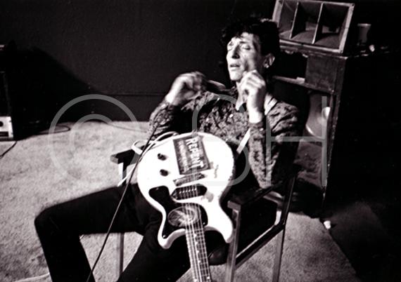 Johnny_Thunders-watermarked