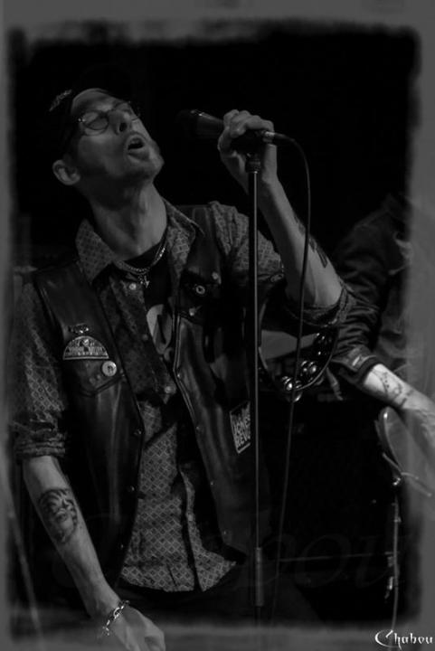 the bombsite kids tipi club support lords of altamont 2012